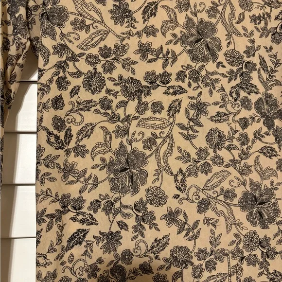 Pattern Mesh Long Sleeve - Picture 2 of 4